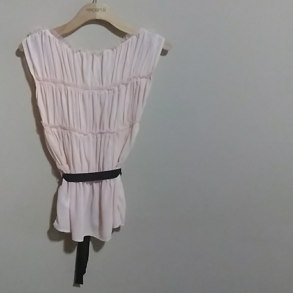 Top - Picture 2 of 2